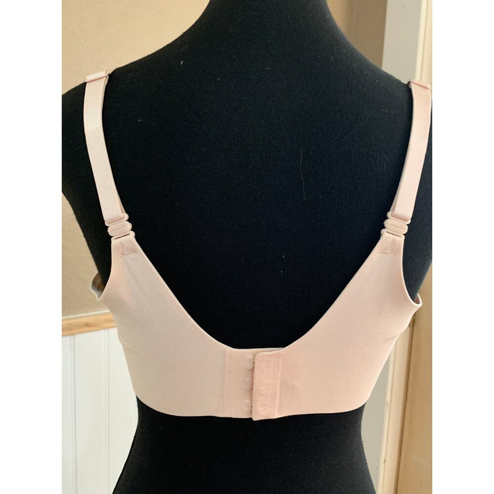 VICTORIA'S SECRET PLUNGE PADDED UNDERWIRE SMOOTH T-SHIRT BRA SOFT PINK 36DD - Picture 2 of 7